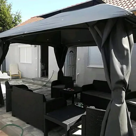 Flower 4 Free Parking Siófok